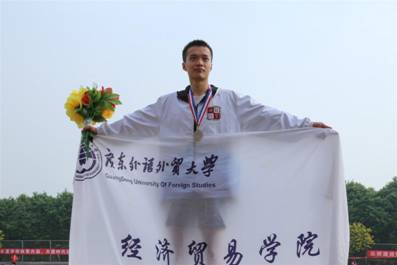 男子400米栏银牌颁奖 我也不晓得叫啥_副本